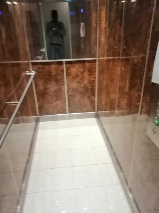 Appartement T5 Avec 4 Lits Doubles Брест Екстер'єр фото