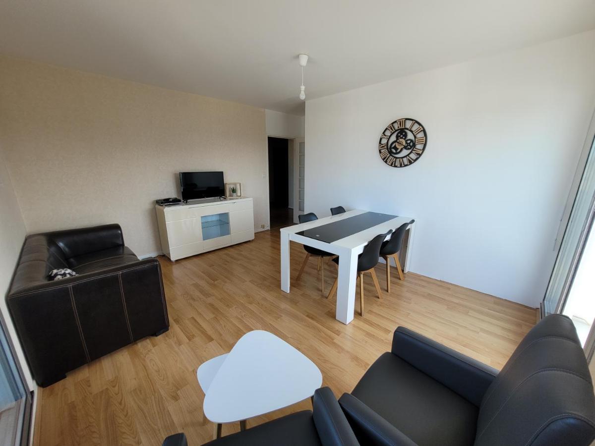 Appartement T5 Avec 4 Lits Doubles Брест Екстер'єр фото
